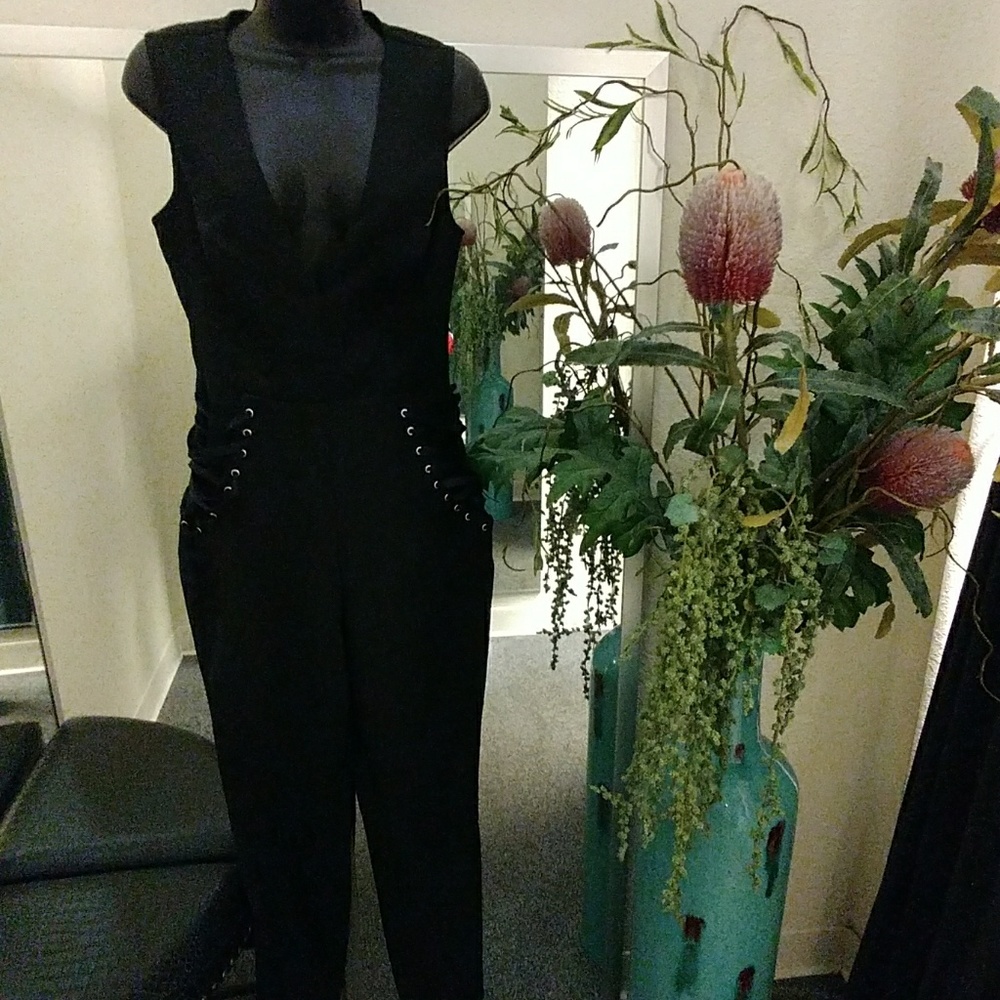 Shoedazzle V Neck Lace up Pantsuit